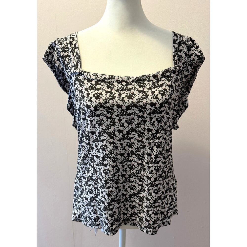 NATION LTD Pima Cotton Flutter Shortsleeve Floral Tee Size L (square neck)